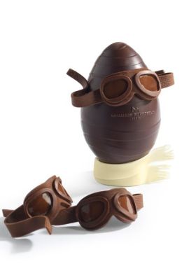 paques-2015-maison-du-chocolat-oeuf-aviateur_5304229