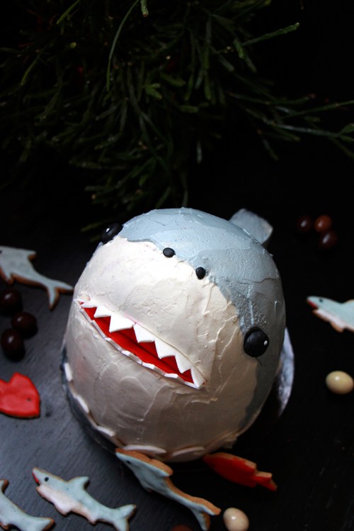 Gateau_requin_devorezmoi_03