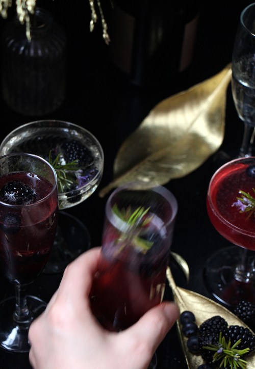 Coctail_champagne_mure_myrtilles_romarin_devorezmoi_08