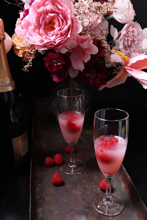 Cocktail_champagne_framboise_litchis_devorezmoi_02